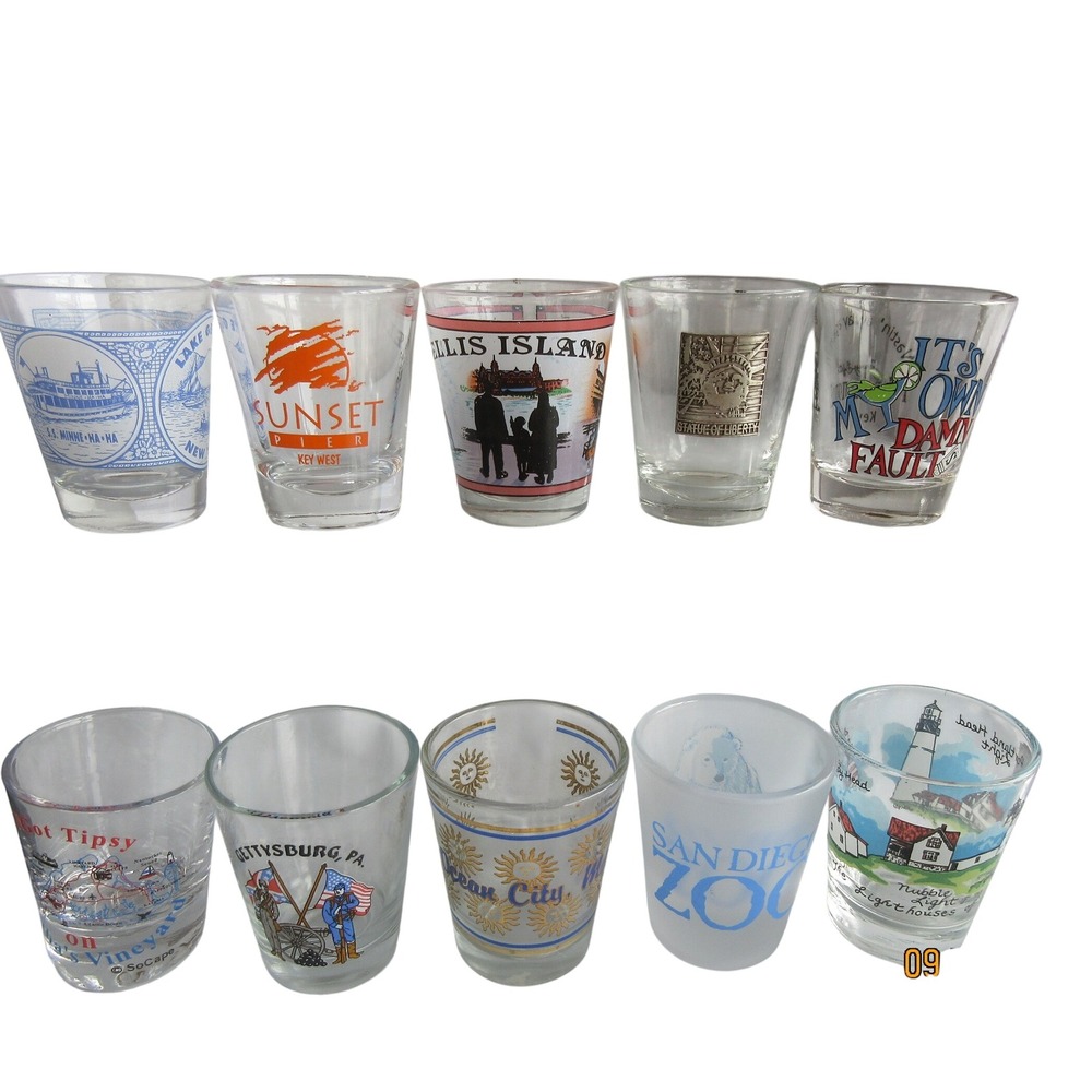 Vintage Souvenir Shot Glass Lot of 10 Margaritaville San Diego Zoo Gettysburg